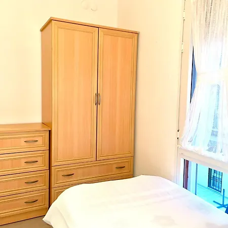 Triplex Family House, Kusadasi
