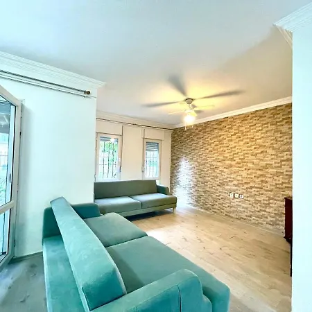 Triplex Family House, Kusadasi Villa