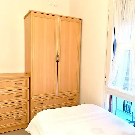 Triplex Family House, 库萨达斯