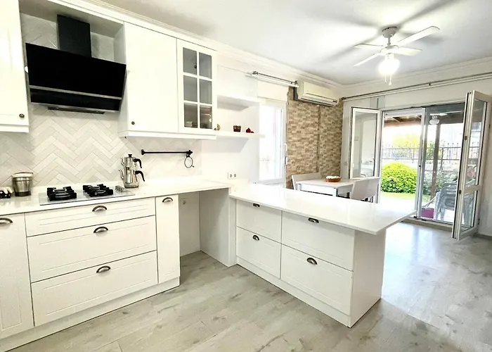 Vila Triplex Family House, Kusadası